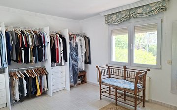 Property slide 33