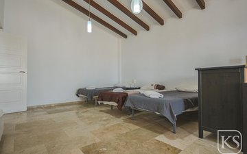 Property slide 42