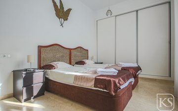 Property slide 34