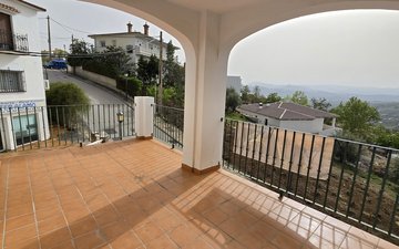 Property slide 17