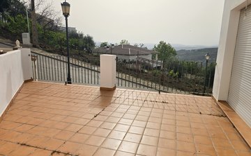 Property slide 21