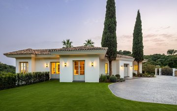Property slide 14