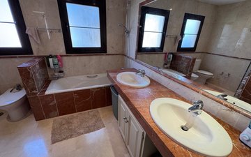 Property slide 22