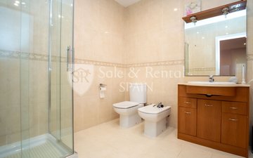 Property slide 40