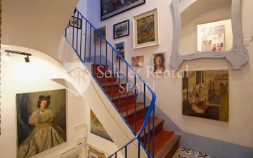 Property slide 18