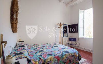 Property slide 40