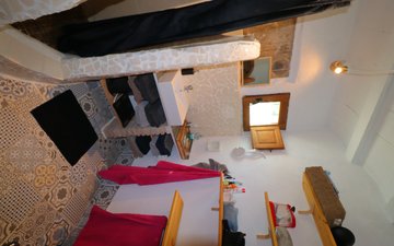 Property slide 16