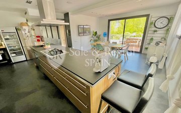 Property slide 11