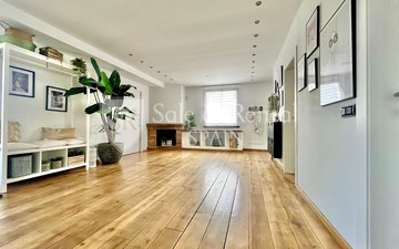 Property slide 16