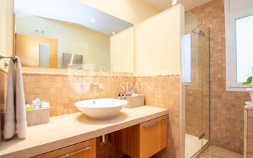 Property slide 31