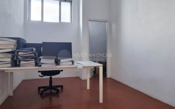 Property slide 16