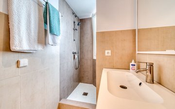 Property slide 6