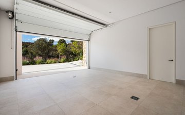 Property slide 25