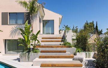 Property slide 16