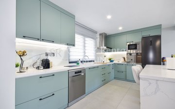 Property slide 17