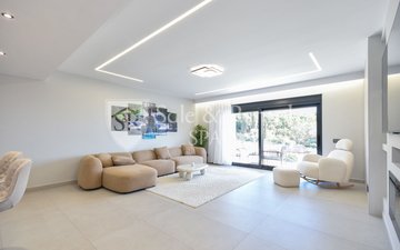 Property slide 21