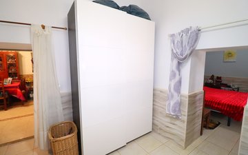 Property slide 22
