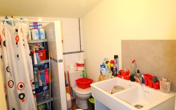 Property slide 19