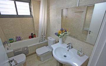 Property slide 20