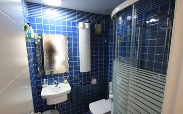Property slide 17