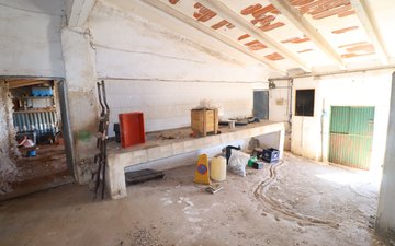 Property slide 25