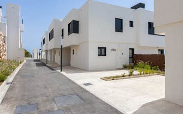 Property slide 14