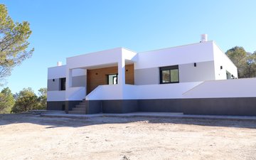 Property slide 10