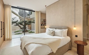 Property slide 21