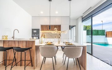 Property slide 21