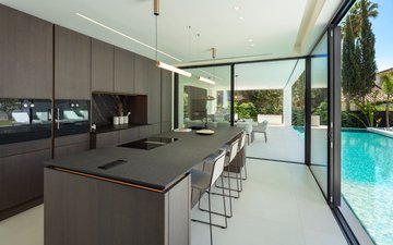 Property slide 19