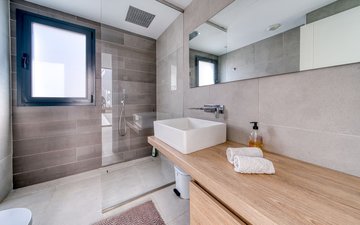 Property slide 22