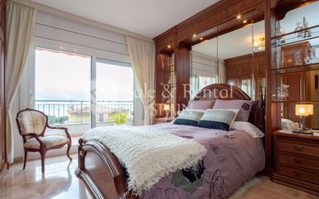 Property slide 32