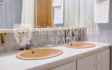 Property slide 17