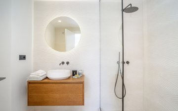 Property slide 25