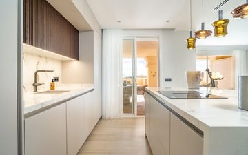 Property slide 32