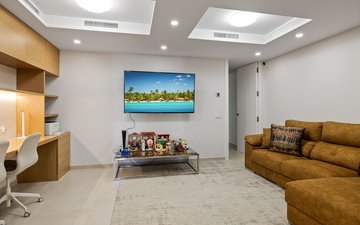 Property slide 25