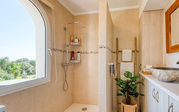 Property slide 20