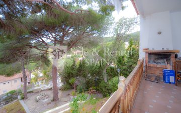Property slide 23