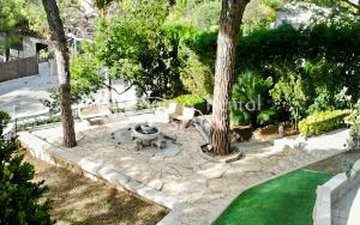 Property slide 7