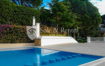 Property slide 14