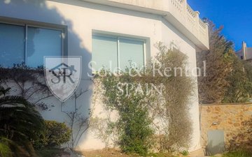 Property slide 18