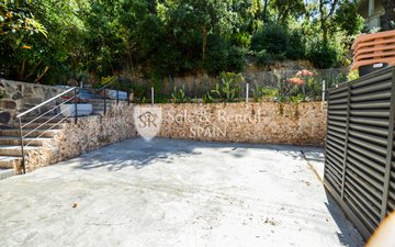 Property slide 26