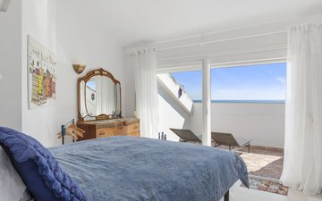 Property slide 9