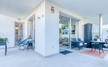 Property slide 18
