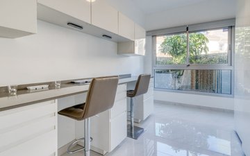 Property slide 25