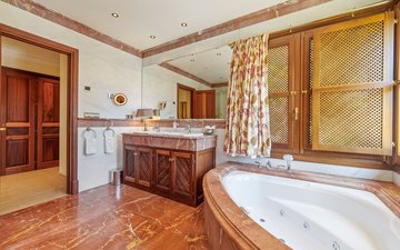 Property slide 21