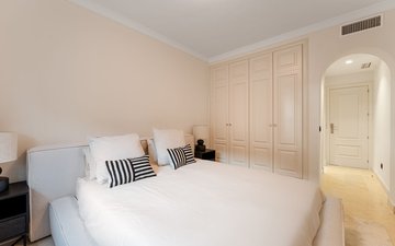 Property slide 25