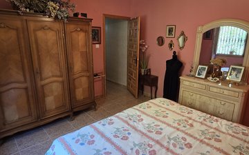 Property slide 28