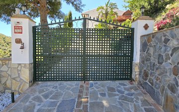 Property slide 36