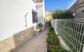 Property slide 15